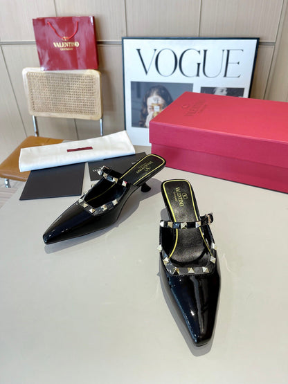 ROCKSTUD CAGED MULES 5 CM IN BLACK CALFSKIN
