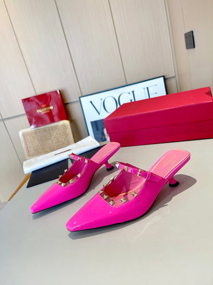 ROCKSTUD CAGED MULES 5 CM IN DEEP PINK CALFSKIN