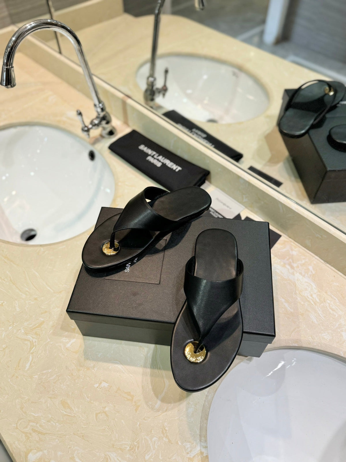 SL KOUROS THONG SANDALS BLACK CALFSKIN