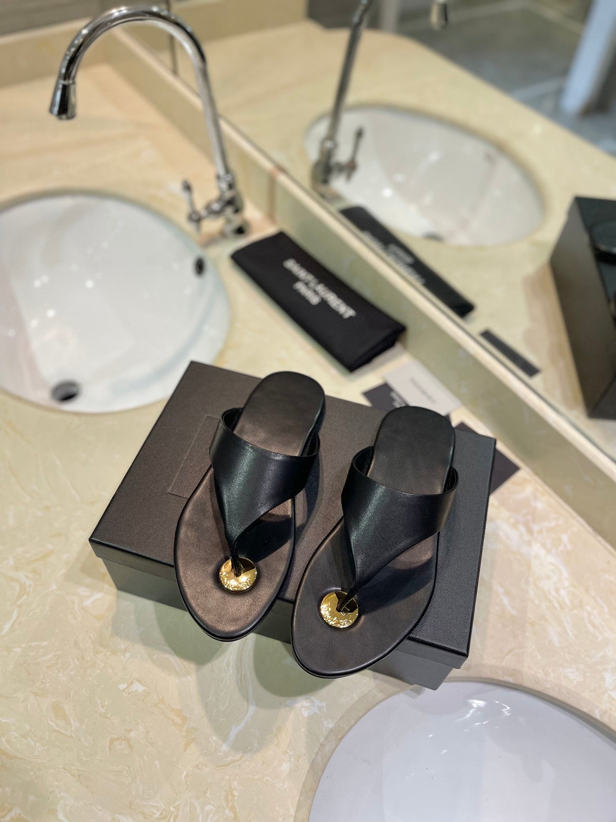 SL KOUROS THONG SANDALS BLACK CALFSKIN