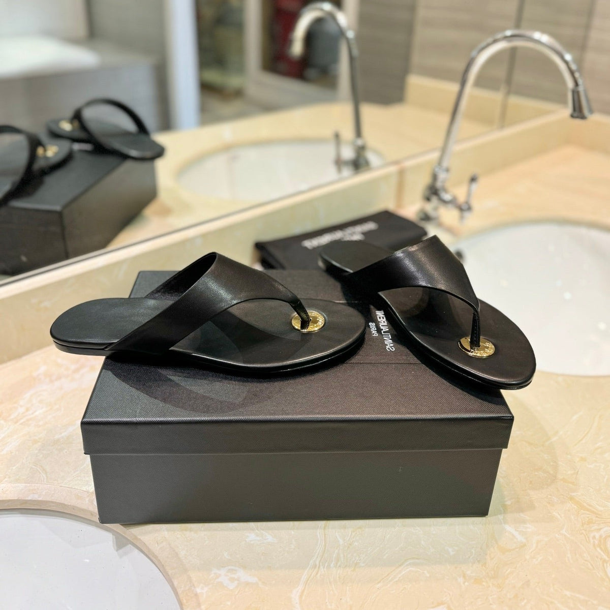 SL KOUROS THONG SANDALS BLACK CALFSKIN