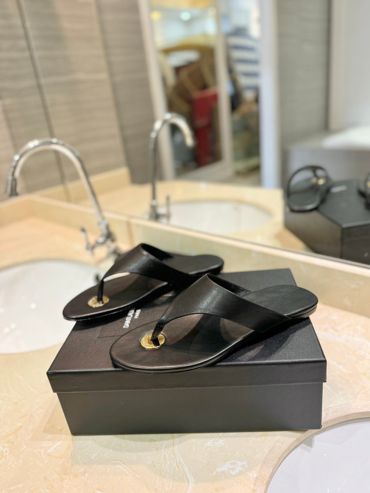 SL KOUROS THONG SANDALS BLACK CALFSKIN
