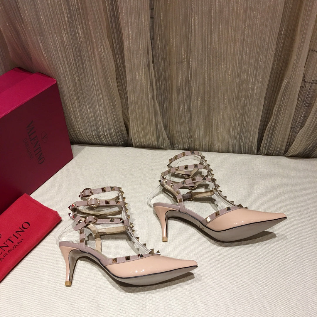 ROCKSTUD CAGED PUMP 65MM IN PEACHY MIX LIGHT PINK PATENT CALFSKIN