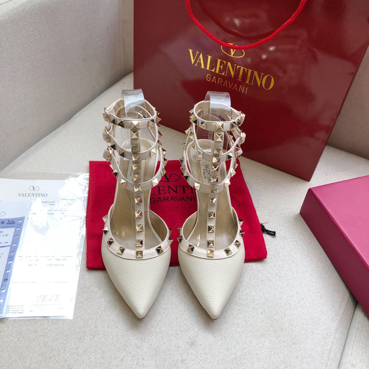 ROCKSTUD WHITE CREAM METALLIC CALFSKIN ANKLE STRAP HIGH SANDAL