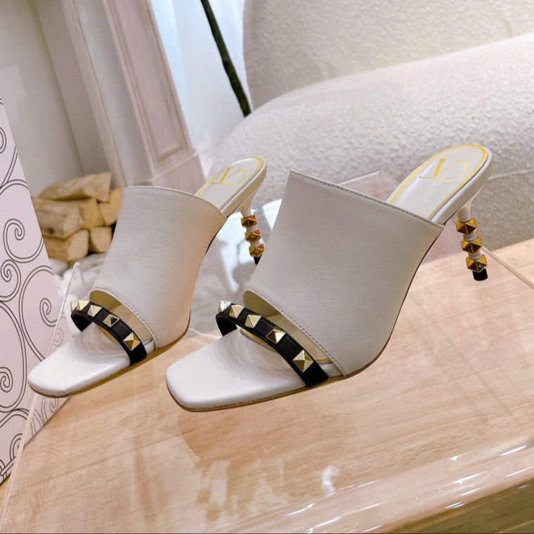 ROCKSTUD TOWER-HEEL MULES IN WHITE CALFSKIN 7 CM