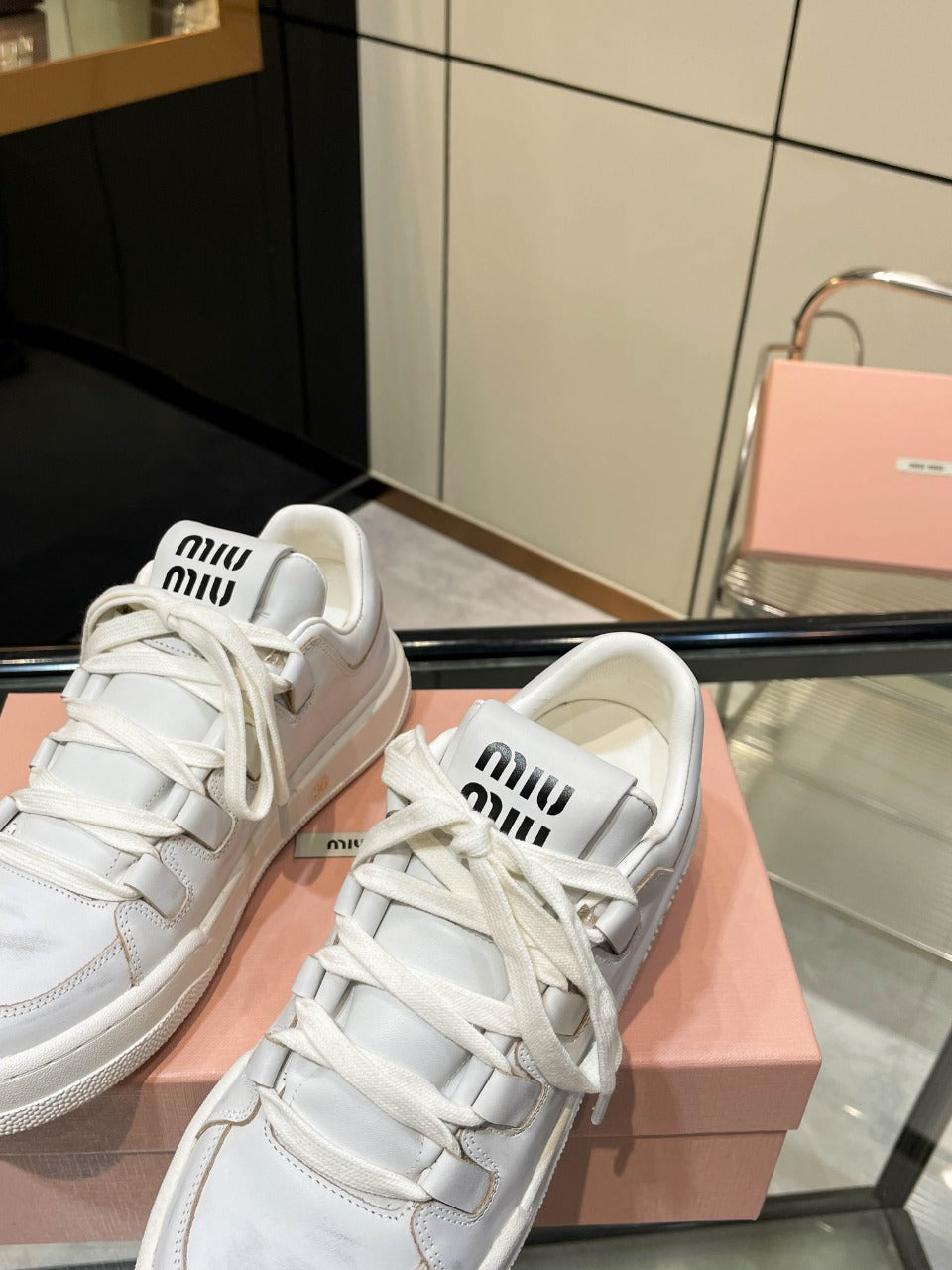 SKATEBOARD SNEAKERS IN OFF WHITE BLEACHED CALFSKIN
